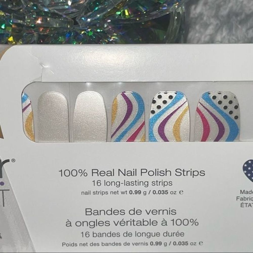 Color Street - “Cool Beans” a fun retro 80s style, shimmery nail strips - Picture 8 of 9